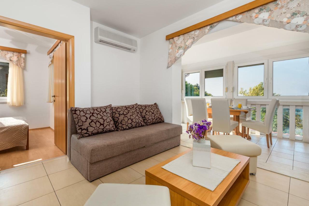 Villas Kampor Exterior photo
