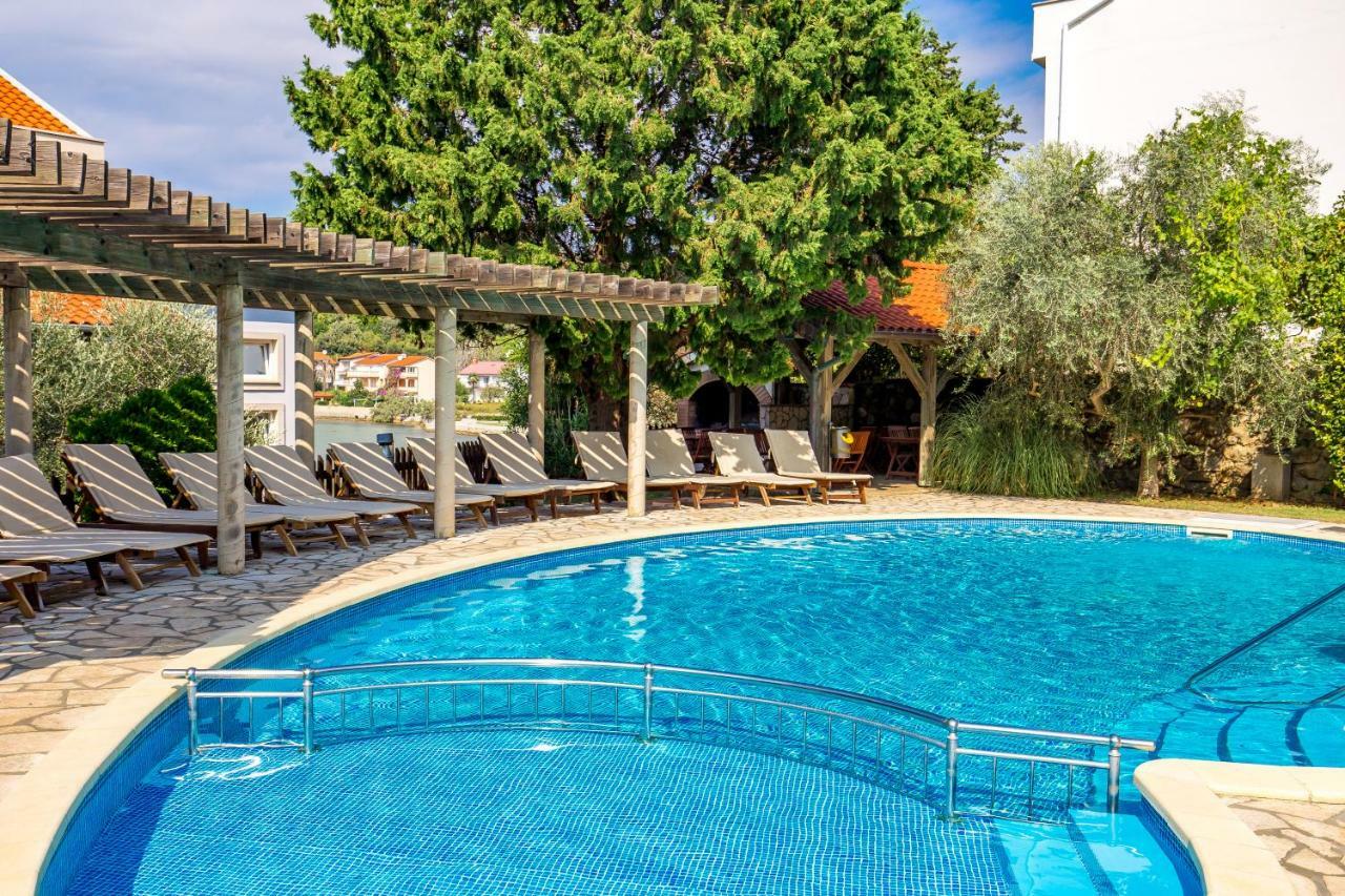 Villas Kampor Exterior photo