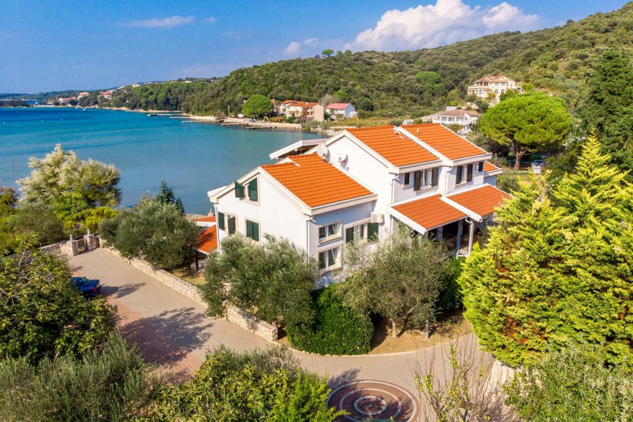 Villas Kampor Exterior photo