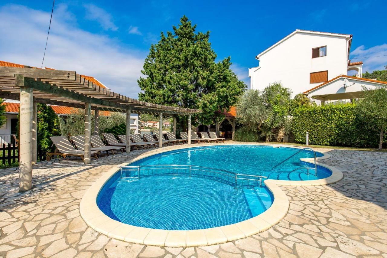 Villas Kampor Exterior photo